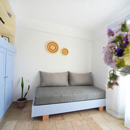 Myrties Anthelia Apartments מראה חיצוני תמונה