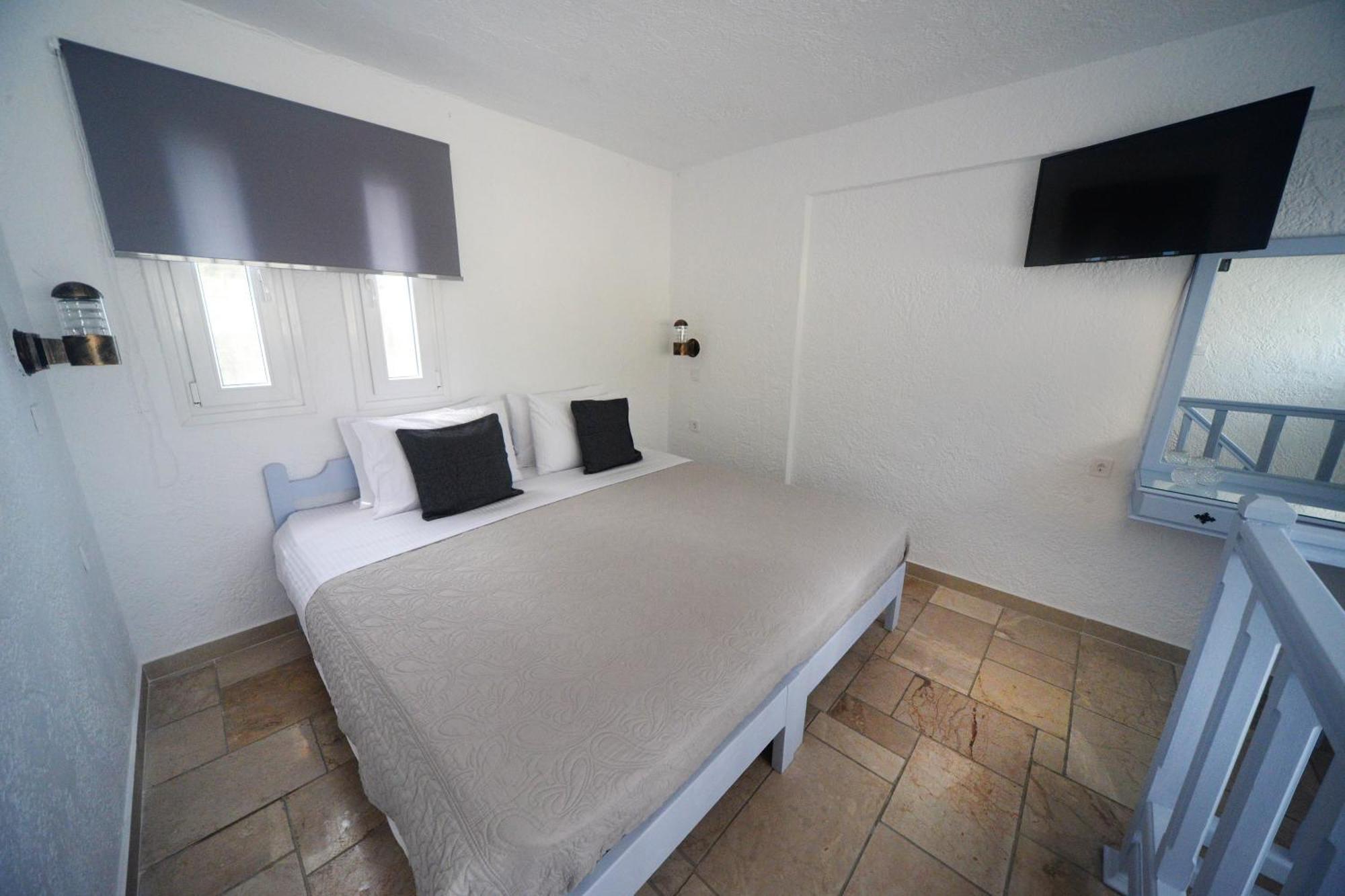 Myrties Anthelia Apartments מראה חיצוני תמונה